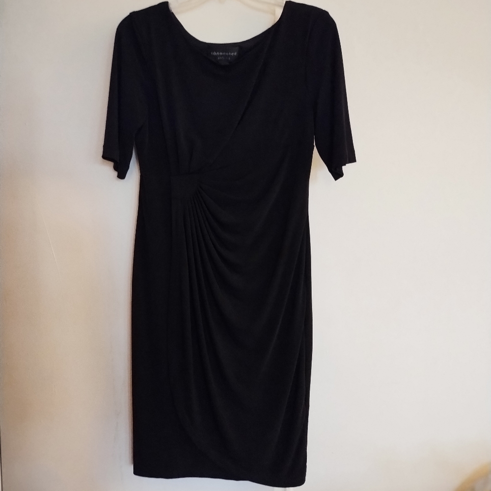 Connected Petite Women's Black Short Sleeve Dress With Ruching Details Size 10P